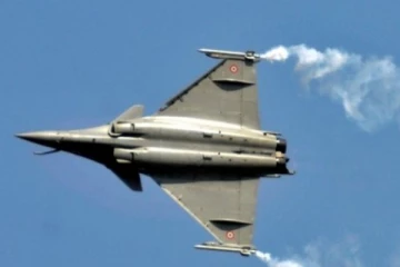 ජෙට් යානා දෙකක් ගැටී සිදු වූ අනතුර..