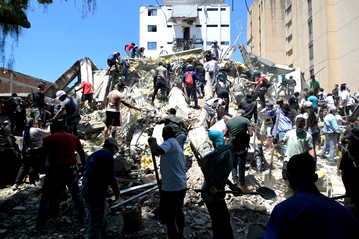 Baby-Rescued-Alive-After-Colombia-Earthquake