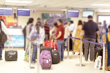 මැදපෙරදිග ගෘහ සේවිකාවන්ට හඳුන්වා දුන් රක්‍ෂණ ක්‍රමයෙන් කෝටි ගණන් ගරපු හැටි.