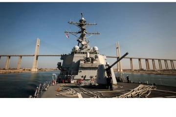 செங்கடலில் வணிகக் கப்பல்களுக்கு எதிரான தாக்குதல்களை உறுதிப்படுத்தியது அமெரிக்கா