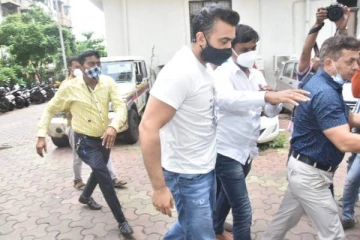 ஆபாச பட வழக்கில் நடிகை ஷில்பாவின் கணவர் சிக்கியது எப்படி? விசாரணையில் வெளியான திடுக்கிடும் தகவல்கள்!