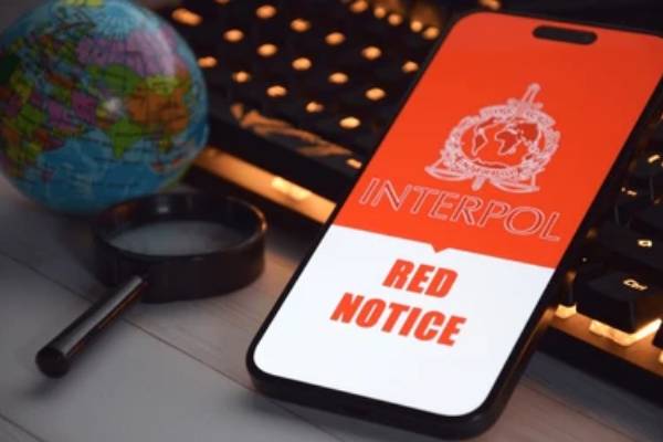 வெளிநாடுகளில் சொகுசு வாழ்க்கையில் பாதாள உறுப்பினர்கள்! குறிவைக்கப்பட்டுள்ள சர்வதேச பிடியாணை | International Arrest Warrants Members Underworld வெளிநாடுகளில் சொகுசு வாழ்க்கையில் பாதாள உறுப்பினர்கள்! குறிவைக்கப்பட்டுள்ள சர்வதேச பிடியாணை | International Arrest Warrants Members Underworld