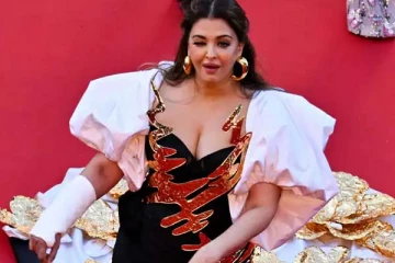 அடிபட்ட கையோடு ரேம்ப் வாக் வந்த ஐஸ்வர்யா ராய்.. வாயடைத்துப் போன ரசிகர்கள்