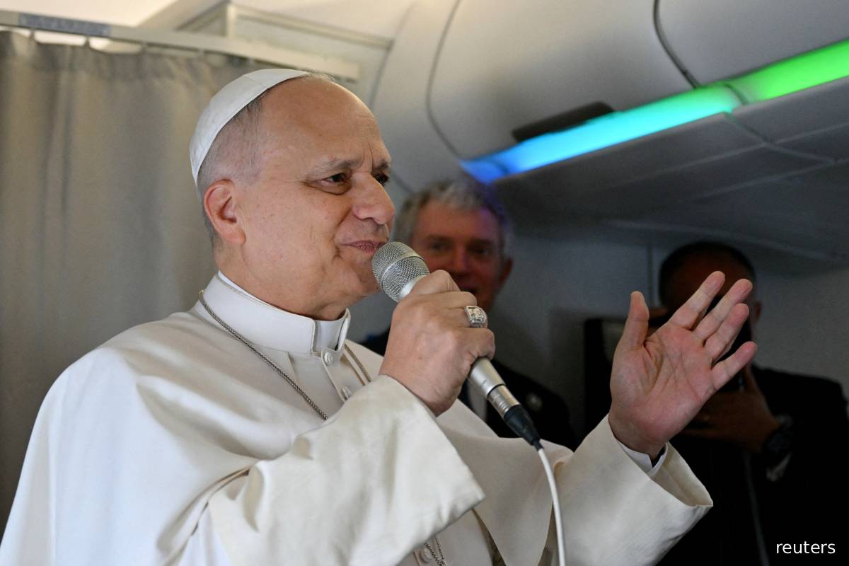 ஒரு சில கொடுங்கோலர்களால் உலகம் சீரழிக்கப்படுகிறது: பாப்பரசர் லியோ கடும் தாக்கு | World Ravaged By Tyrants Pope Leo