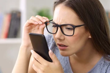 கண்பார்வை பிரச்சினையால் அவதிப்படுகிறிர்களா? இந்த தவறுகளை செய்யாதீங்க