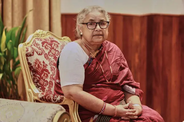 ஆறுமாதங்கள் மட்டுமே பதவியில் இருக்கப் போகும் அந்த முதல் பெண் பிரதமர் | Nepals New Pm Says She Will Leave In Six Months