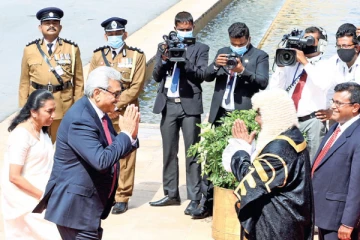 நாடாளுமன்றில் தேநீர் விருந்தை நிராகரித்தது கூட்டமைப்பு!