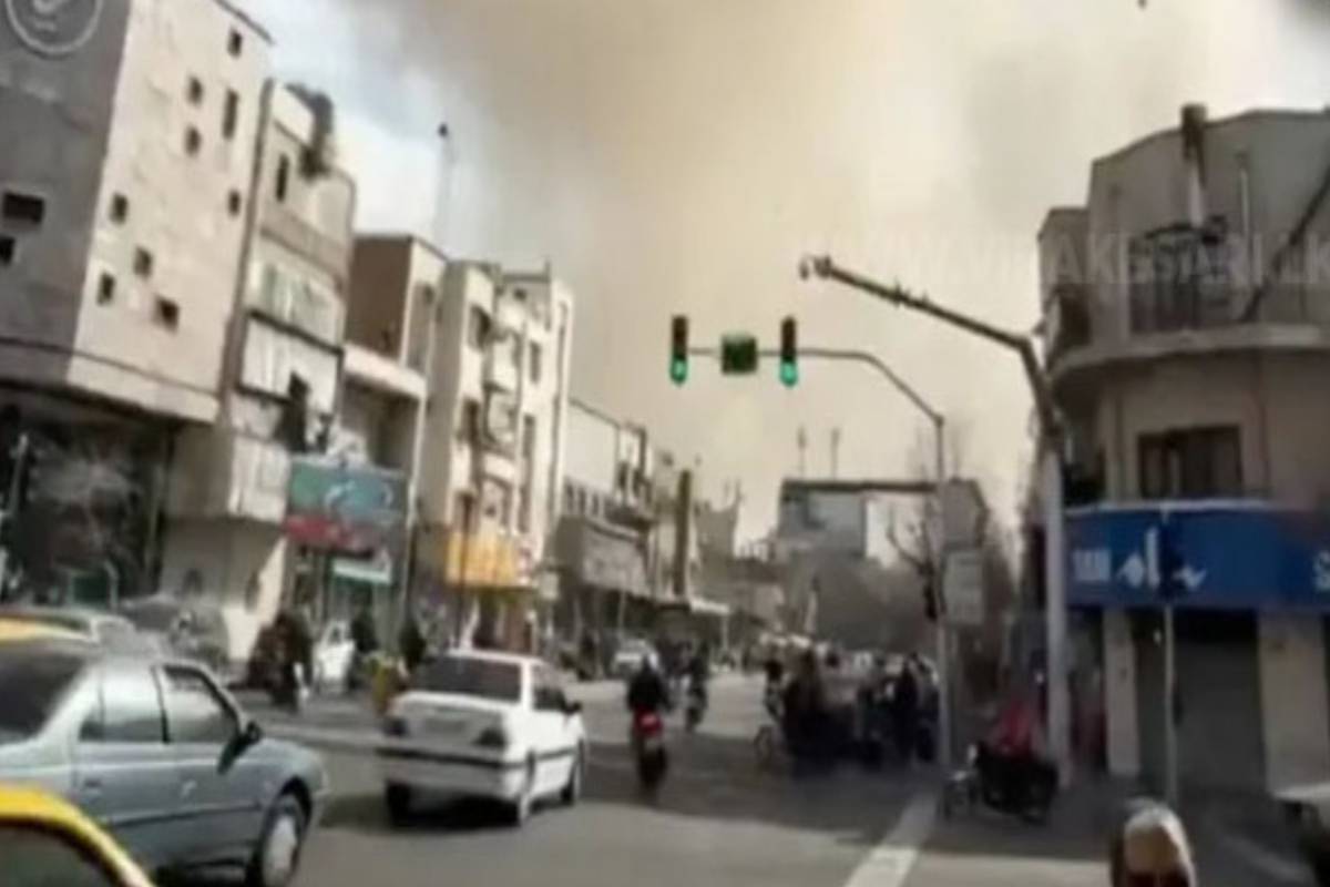 மத்திய கிழக்கில் பதற்றம் தீவிரம்: அமெரிக்காவுக்கு ஈரான் கடும் எச்சரிக்கை! | Iran S Warning And America S Response மத்திய கிழக்கில் பதற்றம் தீவிரம்: அமெரிக்காவுக்கு ஈரான் கடும் எச்சரிக்கை! | Iran S Warning And America S Response