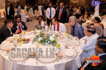 මහින්ද අප්පච්චි සිරිසේන ඩබලත් එක්ක තනියට අලි සබ්රි, විජයදාස ,සාගල, දිලිත්වත් එකතු කරන් දාපු සාකච්ඡාව මේකයි එහෙනම් [PHOTOS]