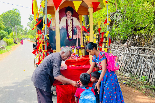 புங்குடுதீவில் முன்னெடுக்கப்பட்ட தியாக தீபம் திலீபனின் ஊர்திப் பவனி | Thiyaga Theepam Thileepan S Chariot Ride In Jaffna