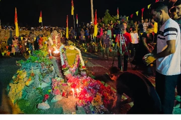 கோப்பாயில் உணர்வெழுச்சியுடன் மாவீரர்களுக்கு அஞ்சலி(படங்கள்)