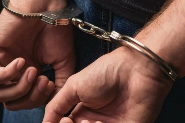 காதல் விவகாரத்தில் அண்ணனை கொலை செய்த 14 வயது சிறுவன்..! | 14 Year Old Boy Was Arrested On Charges Of Murder