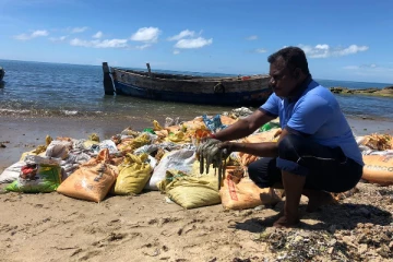 தீவு வழியாக இலங்கைக்கு கடத்தப்பட்ட 1,500 கிலோகிராம் கடல் அட்டைகள் பறிமுதல்