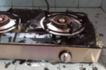 யாழ்,கிளியில் வெடித்து சிதறிய எரிவாயு அடுப்புகள்