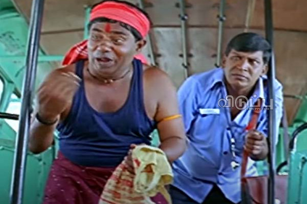 மன்னிப்பு கேட்க சென்ற நடிகர்!! ஆணவத்தில் சக நடிகரை எட்டி உதைத்து வெளியில் தள்ளிய வடிவேலு! | Vadivelu Kick Bonda Mani Out From Home Behind