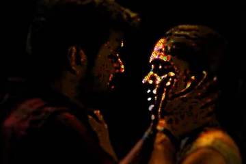 அப்பனுக்கு தப்பாமல் பிறந்திருக்கு.. நடிகையுடன் குடித்தனம் நடத்திவிட்டு கழட்டி விட்ட வாரிசு நடிகர்