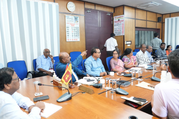 மாங்குளம் பேருந்து நிலையம் குறித்து அதிகாரிகளுக்கு ஆளுநர் வழங்கியுள்ள பணிப்புரை! | Mangulam Bus Stand To Be Completely Renovated