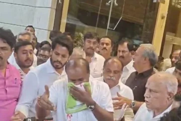 செய்தியாளர் சந்திப்பு..திடீரென மூக்கில் இருந்து வழிந்த ரத்தம்! மத்திய அமைச்சர் குமாரசாமியின் நிலை என்ன?