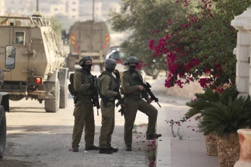 இரு பலஸ்தீனியர்களை சுட்டுக்கொன்ற இஸ்ரேலிய இராணுவம்!