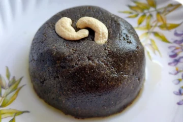 குழந்தைகள் விரும்பி உண்ணும் சத்தான உளுந்து அல்வா.., எப்படி செய்வது?