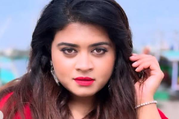 மோனிகா லுக்கில் சூப்பர் சிங்கர் புண்யா செல்வா!! ரீல்ஸ் வீடியோ.. | Super Singer Punya Selva Recent Insta Reel Monica