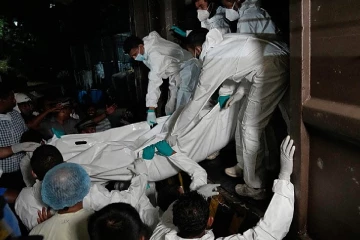 ලෝකෙම බලන් ඉද්දි ලංකාවේ තිබ්බ ඉරාන නාවිකයින් 45 දෙනෙකුගේ මළ සිරුරු අද ගුවනින් මව්රටට