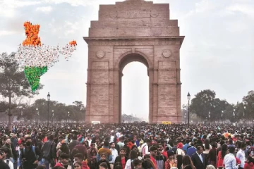 2060ல் உலகின் நம்பர் 1 நாடு இந்தியா: சரியும் சீனாவின் எதிர்காலம்!