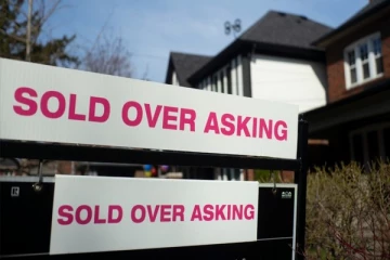 ரொறன்ரோவில் வீட்டு விற்பனை 34 வீதத்தினால் வீழ்ச்சி