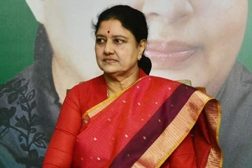 சசிகலாவின் 15 கோடி சொத்துக்கள் முடக்கம் - வருமான வரித்துறை அதிகாரிகள் அதிரடி..!