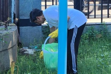 காந்தி மண்டபத்தில் கூட மது பாட்டில்கள் - தூய்மை செய்த கவர்னர் ரவி கொந்தளிப்பு!