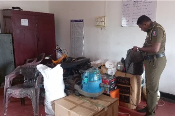 முன்னாள் நாடாளுமன்ற உறுப்பினர் வீட்டில் திருட்டு: ஐவர் கைது(Photos)