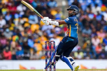 அவுஸ்திரேலிய பந்துவீச்சை துவம்சம் செய்த இலங்கை!