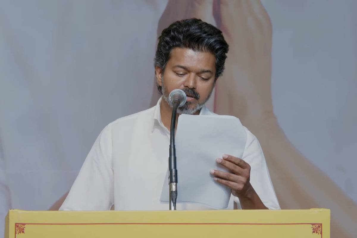 திருமணத்திற்கு ஒரு பவுன் தங்கம்; குழந்தைகளுக்கு மோதிரம் - பெண்களுக்கான தேர்தல் வாக்குறுதிகளை அறிவித்த விஜய் | Vijay Announce Tvk Election Manifesto For Womens