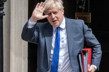 பிரித்தானிய பிரதமர் போரிஸ் ஜான்சன் இன்று ராஜினாமா!