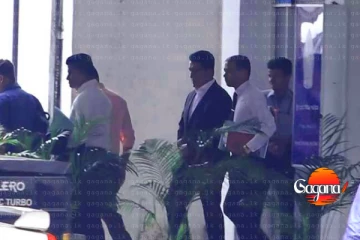 සුළු මොහොතකට පෙර ජොන්ස්ටන් ප්‍රනාන්දු හා පුතා රිමාන්ඩ්