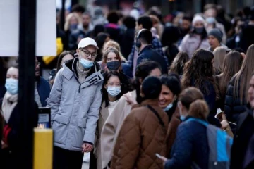 திடீரென இங்கிலாந்தில் அதிகரிக்கும் கொரோனா - ஒரே நாளில் மட்டும் இத்தனை பேர் பலியா?