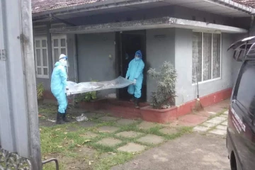 தனிமையிலிருந்த பெண் வீட்டிலிருந்து சடலமாக மீட்பு