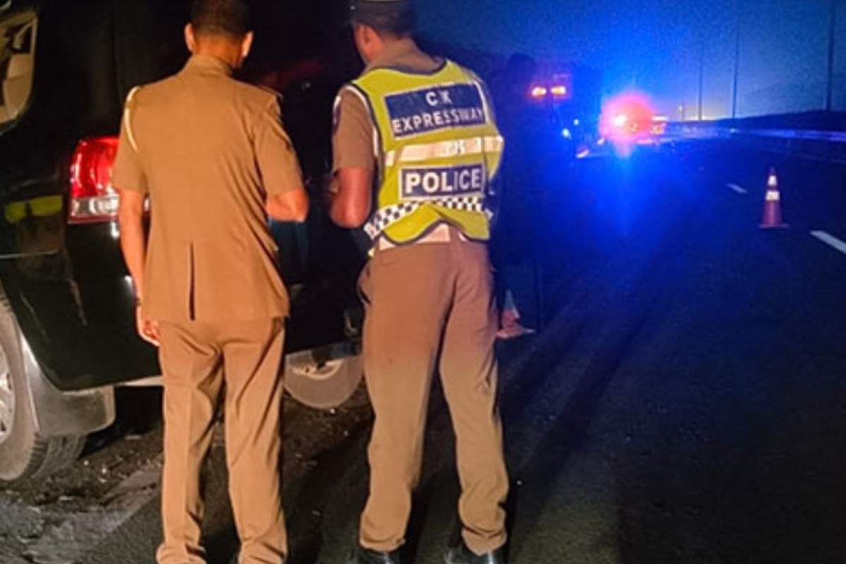 மோட்டார் சைக்கிள் மோதி பெண் மரணம்! வீதியைக் கடந்தபோது நேர்ந்த விபரீதம் | 47 Year Old Woman Dies Hit By Motorcycle