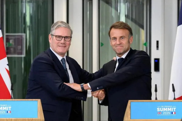 பிரித்தானியர்கள் 10 பேருக்கு தடை விதித்துள்ள பிரான்ஸ்: பின்னணி | France Bans 10 Uk Activists Target Migrant Boats