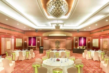 திருமணங்களால் மாற்றம் ஏற்படுமா? காத்திருக்கும் ஹோட்டல் உரிமையாளர்கள்