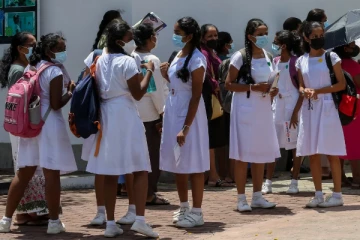 இலங்கையில் பாடசாலை விடுமுறை தொடர்பில் கல்வி அமைச்சின் தகவல்