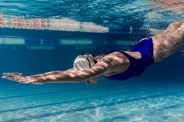 நீச்சல் பயிற்சி அரை மணி நேரம் செய்தால் கிடைக்கும் அற்புத பலன்கள் என்ன தெரியுமா?