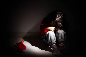 பிரான்சில் 3.30 லட்சம் சிறுவர்கள் மீது பாலியல் துஷ்பிரயோகம்! -  வெளியான அதிர்ச்சி தகவல்