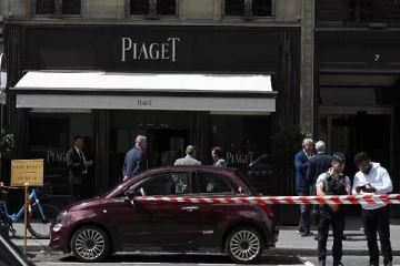 பாரிஸ் நகரில் துணிகர சம்பவம்: பல மில்லியன் யூரோக்கள் பெறுமதியான நகைகள் மாயம்