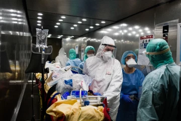 பிரான்ஸில் பரவும் இந்தியாவில் கண்டறியப்பட்ட உருமாறிய கொரோனா!