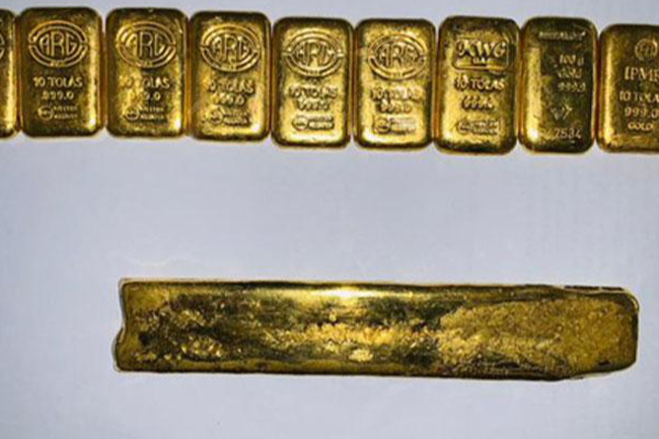 தலைமன்னார் கடற்பரப்பில் பெருமளவு தங்கத்துடன் மூவர் கைது | Gold Worth Over Rs43 Mn Seized