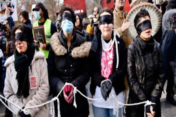 2 வாரங்களில் மட்டும் 42 பேரை துக்கிலிட்ட நாடு - அதிர்ச்சி தகவல்! | 42 Prisoners Hanged In Iran In Just 2 Weeks