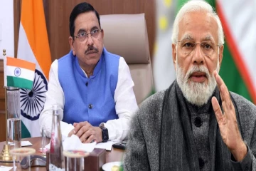 இந்தியாவின் புதிய கல்வி அமைச்சராக பிரல்ஹாத் ஜோஷி நியமனம்