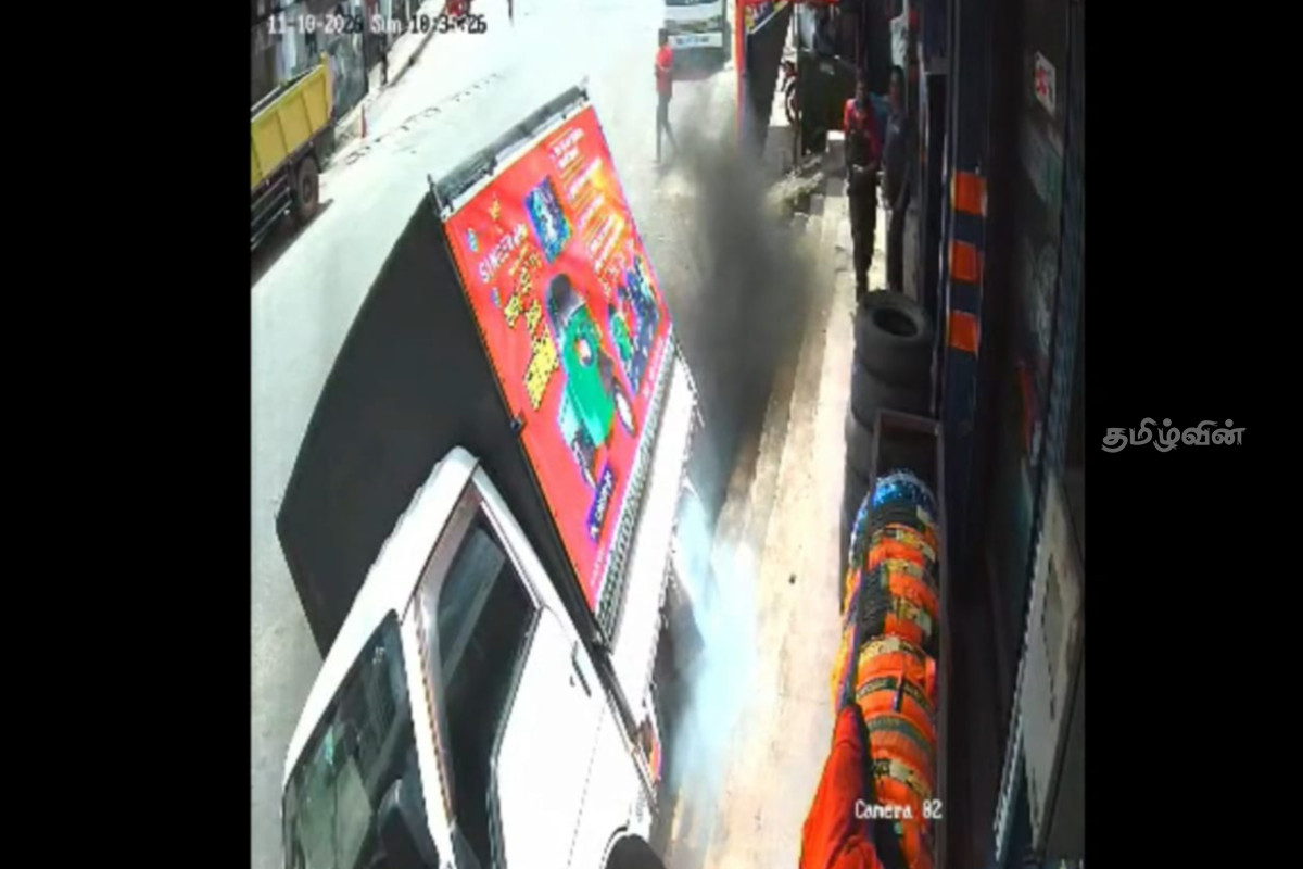 ஹட்டனில் சாரதியின் தவறால் கட்டுப்பாட்டை இழந்த லொறி | Accident In Hatton Due To Driver S Negligence