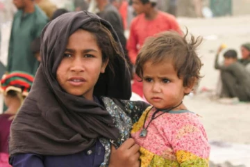 ஆப்கானில்  தலைவித்தாடும் பஞ்சம்;  சிறுநீரகத்தை விற்கும் அவலத்தில் மக்கள்